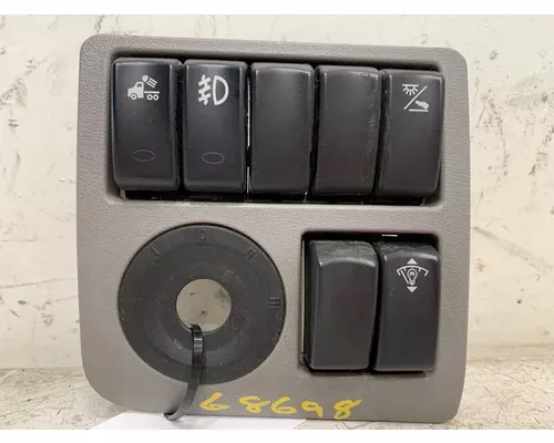 PETERBILT 587 Dash  Console Switch