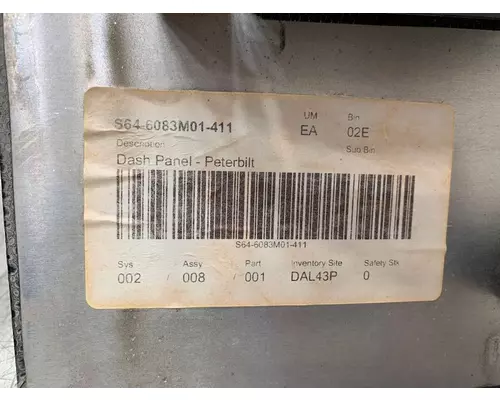 PETERBILT 587 Dash  Console Switch