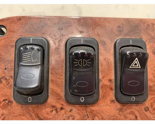 PETERBILT 587 Dash  Console Switch