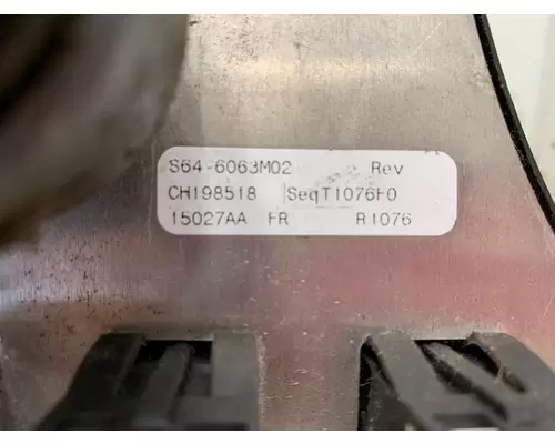 PETERBILT 587 Dash  Console Switch