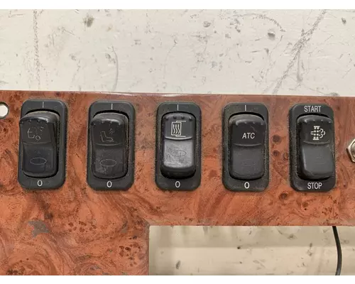 PETERBILT 587 Dash  Console Switch