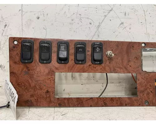 PETERBILT 587 Dash  Console Switch