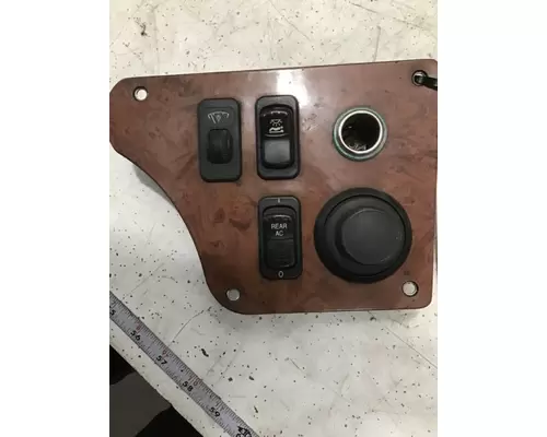 PETERBILT 587 Dash  Console Switch