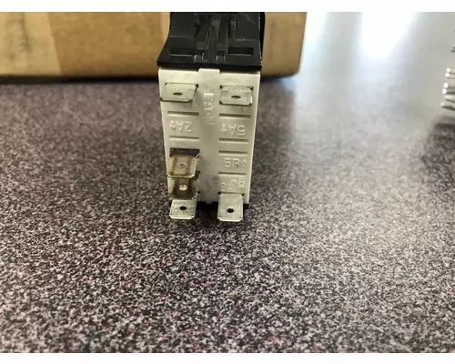 PETERBILT 587 DashConsole Switch