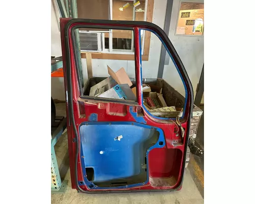 PETERBILT 587 Door Assembly, Front