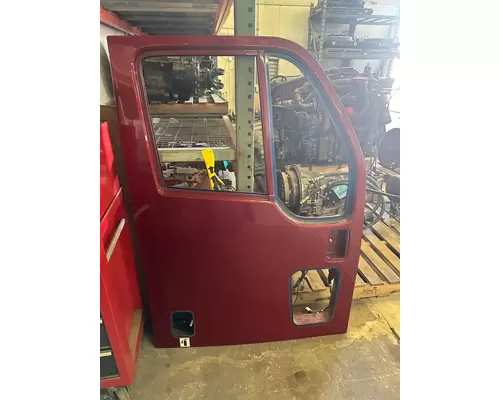 PETERBILT 587 Door Assembly, Front