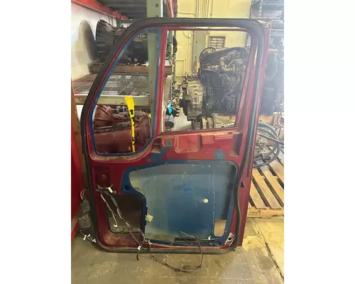 PETERBILT 587 Door Assembly, Front
