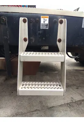 PETERBILT 587 FRAME STEP