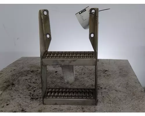 PETERBILT 587 FRAME STEP