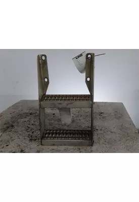 PETERBILT 587 FRAME STEP