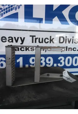 PETERBILT 587 FRAME STEP