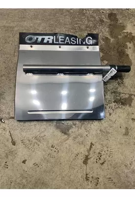 PETERBILT 587 Fender Extension
