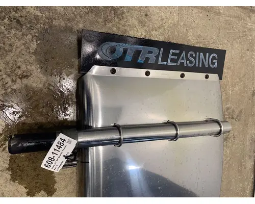 PETERBILT 587 Fender Extension
