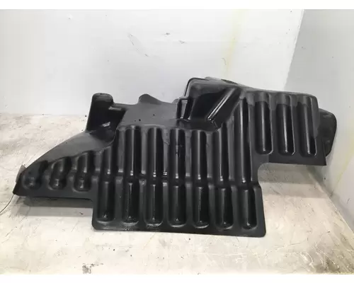 PETERBILT 587 Fender Extension