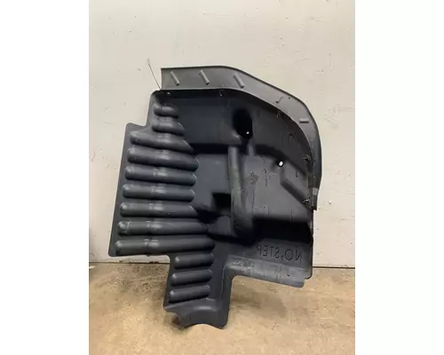 PETERBILT 587 Fender Extension