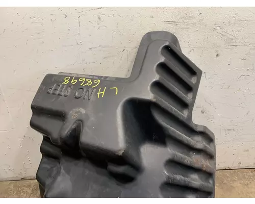 PETERBILT 587 Fender Extension