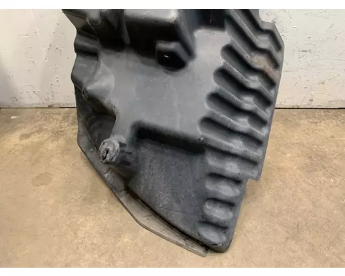 PETERBILT 587 Fender Extension
