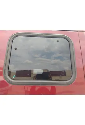 PETERBILT 587 GLASS, SLEEPER