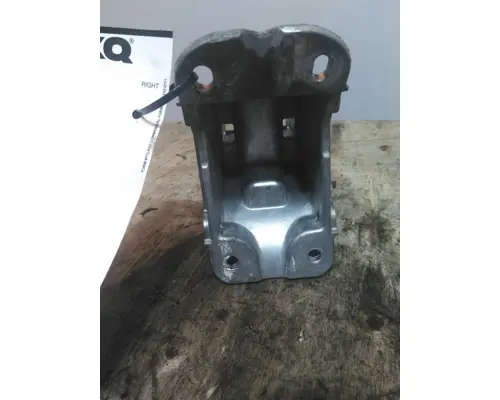 PETERBILT 587 HOOD BRACKET