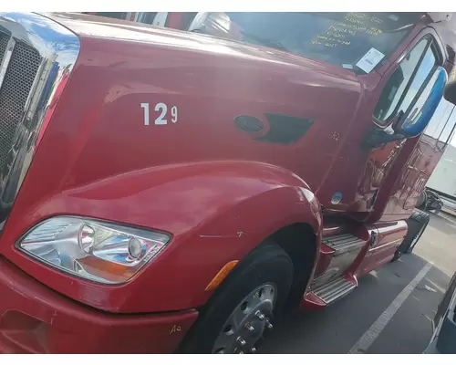 PETERBILT 587 HOOD