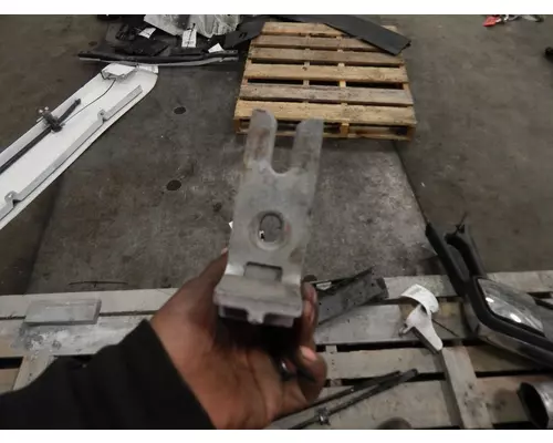 PETERBILT 587 Hood Hinge
