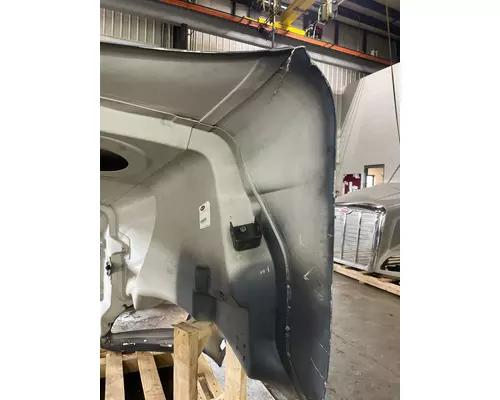 PETERBILT 587 Hood