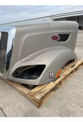 PETERBILT 587 Hood