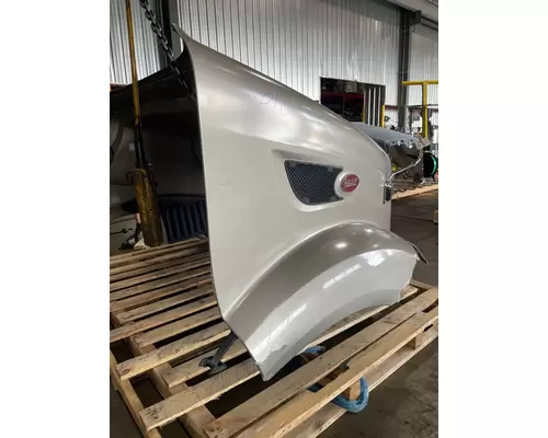 PETERBILT 587 Hood