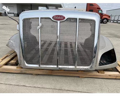 PETERBILT 587 Hood