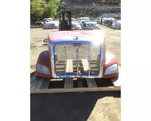 PETERBILT 587 Hood