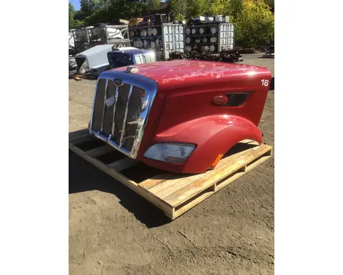 PETERBILT 587 Hood