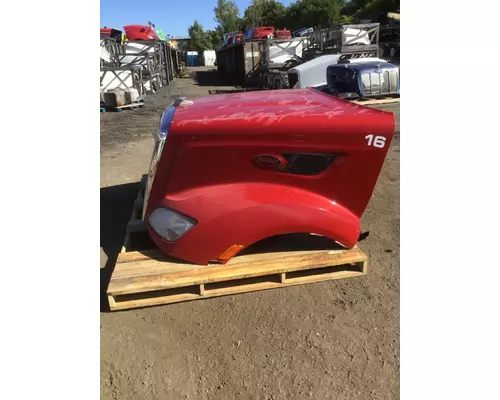PETERBILT 587 Hood