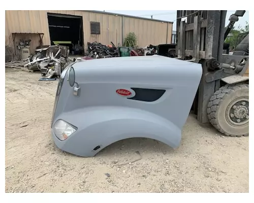 PETERBILT 587 Hood