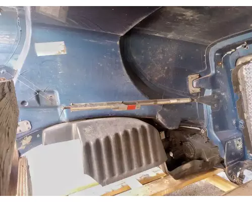 PETERBILT 587 Hood