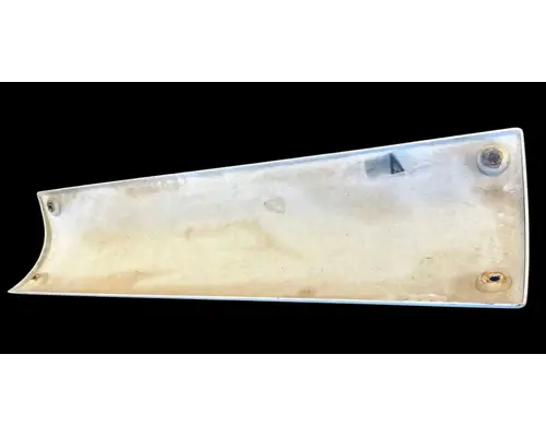 PETERBILT 587 Kick Panel, Exterior