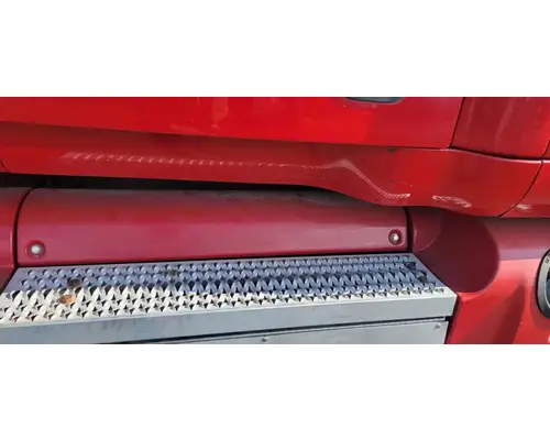 PETERBILT 587 Kick Panel, Exterior