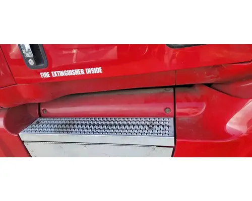 PETERBILT 587 Kick Panel, Exterior
