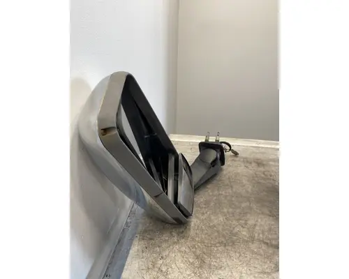 PETERBILT 587 Mirror (Side View)