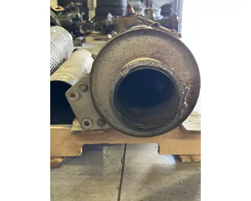 PETERBILT 587 Muffler