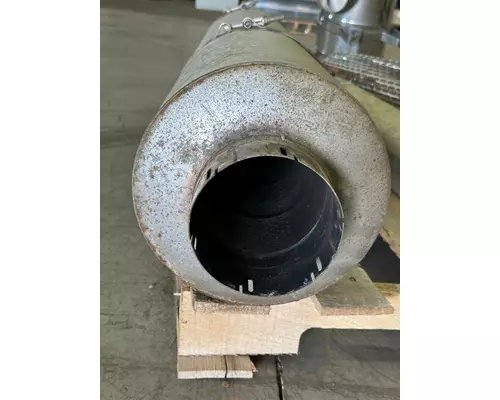 PETERBILT 587 Muffler