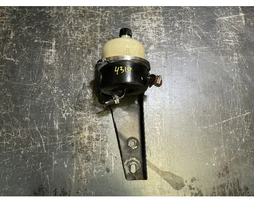 PETERBILT 587 Power Steering Fluid Reservoir