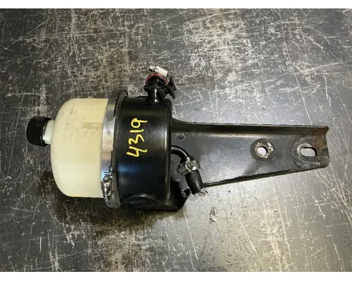 PETERBILT 587 Power Steering Fluid Reservoir