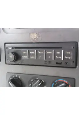 PETERBILT 587 RADIO AM/FM/BLUETOOTH