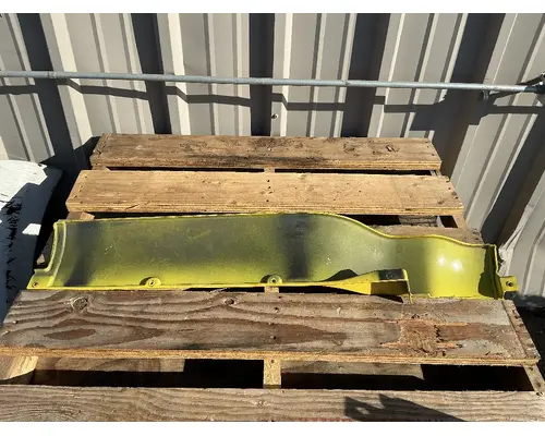 PETERBILT 587 Rocker Panel