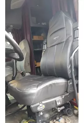 PETERBILT 587 SEAT, FRONT