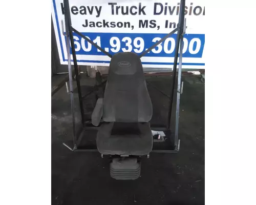 PETERBILT 587 SEAT, FRONT