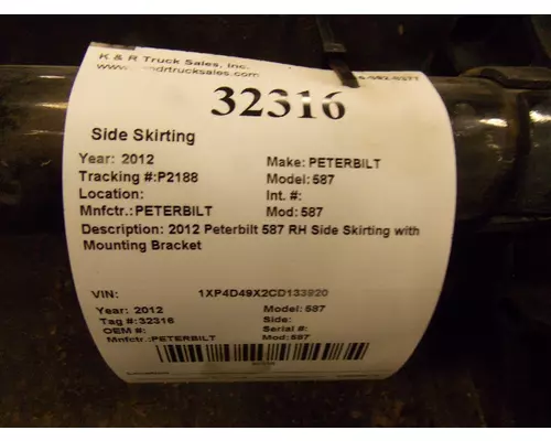 PETERBILT 587 Side Fairing Side Skirting
