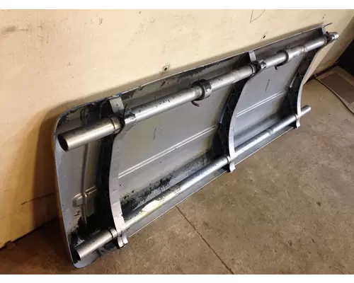 PETERBILT 587 Side Fairing