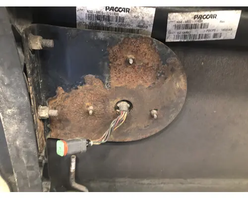 PETERBILT 587 Side Fairing