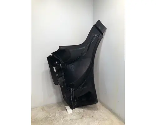 PETERBILT 587 Side Fairing